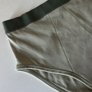 ♥️… Nueskin Green Ribbed Panties